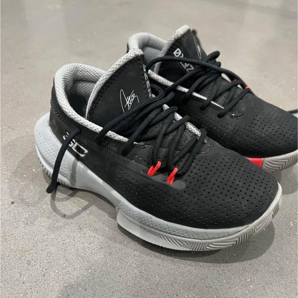 Steph Curry Toddler size 12 basketball shoe